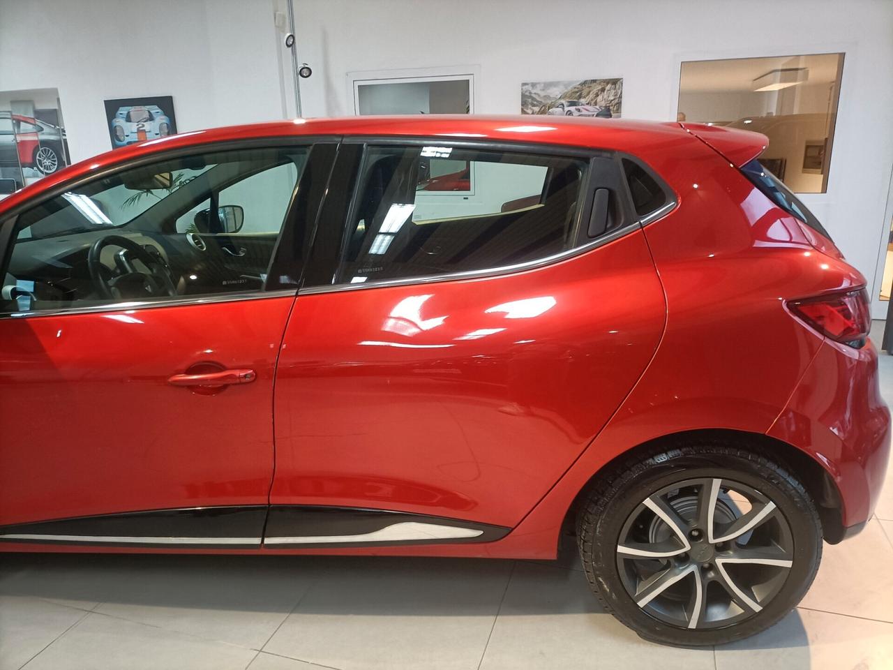 Renault Clio dCi 8V 90 CV Start&Stop 5 porte Energy Duel