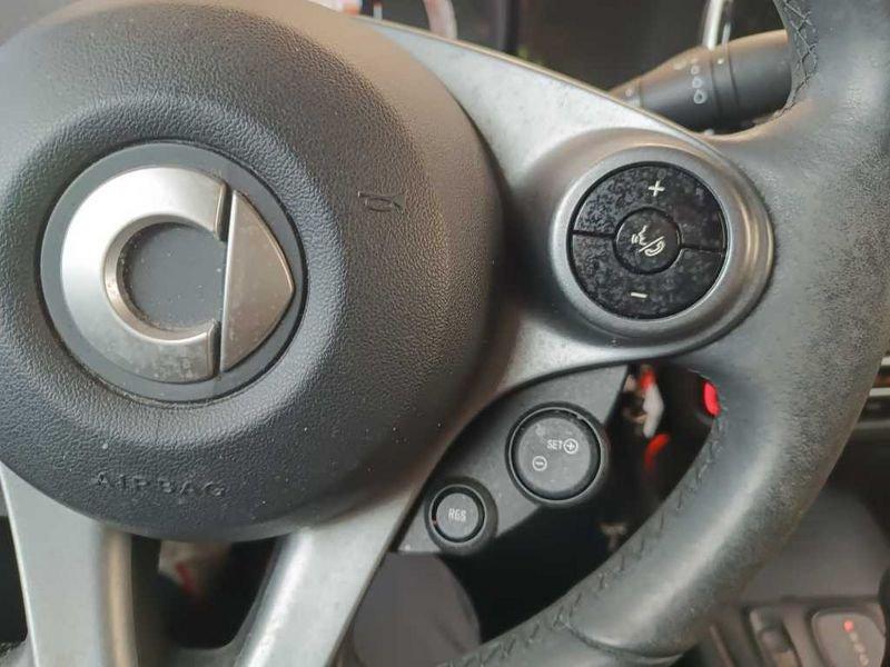 smart fortwo 3ª s. (C453) EQ cabrio Prime