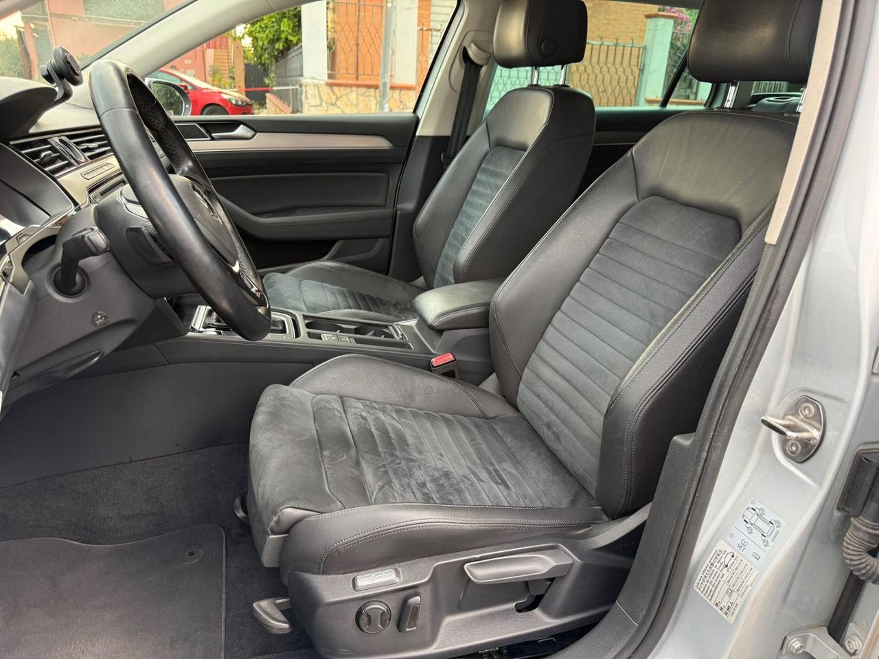 Volkswagen Passat Variant 2.0 TDI 150cv DSG Full Opt - Superprezzo