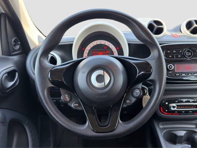 SMART ForFour forfour EQ youngster