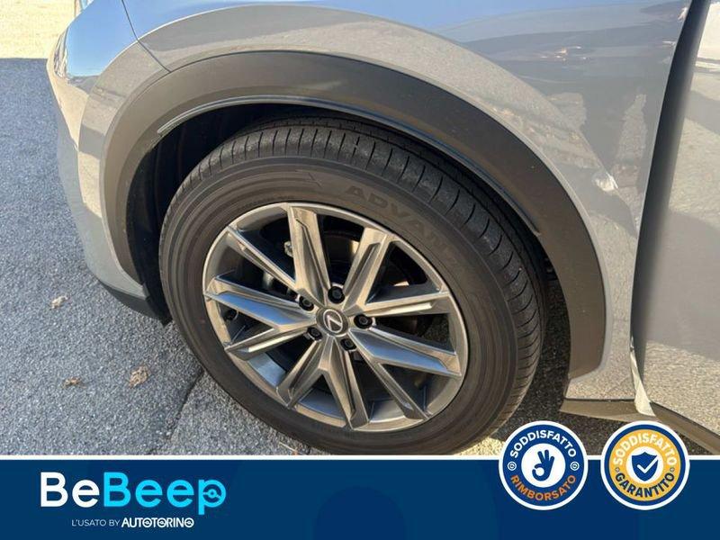 Lexus LBX 1.5 HYBRID ELEGANT 2WD