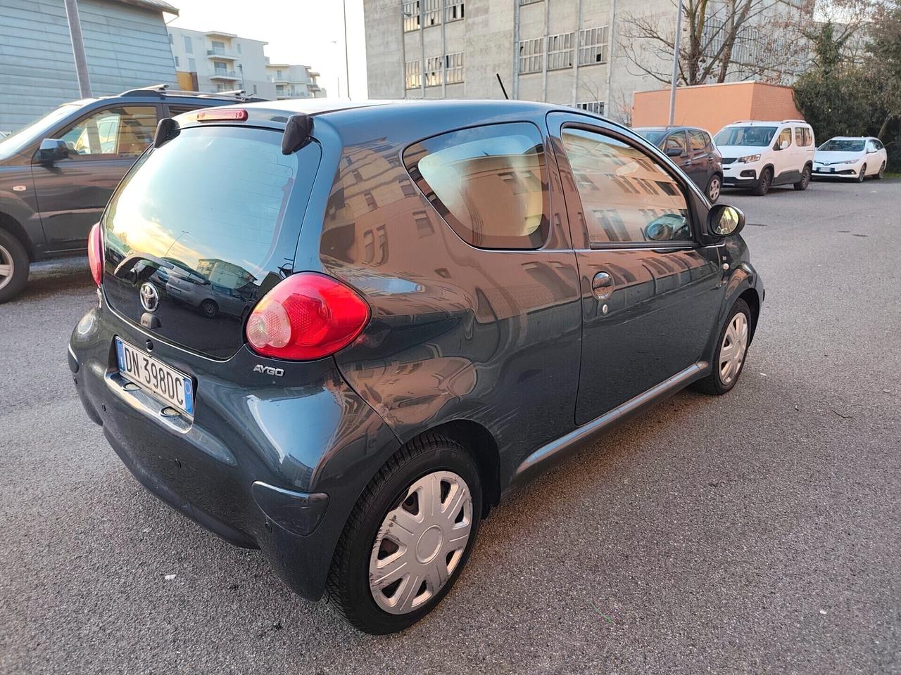Toyota Aygo 1.0 benzina euro 4 neopatentati