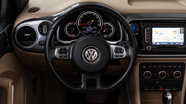 VOLKSWAGEN Maggiolino Cabrio 1.6 TDI DSG 70S EDITION