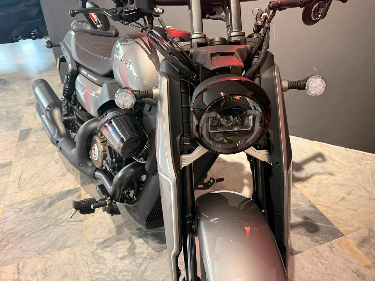 Qj Motor SRV 400 VS