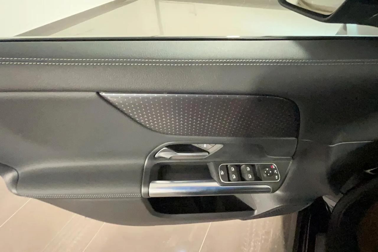 Mercedes-benz GLA 200 180 d Automatic Advanced