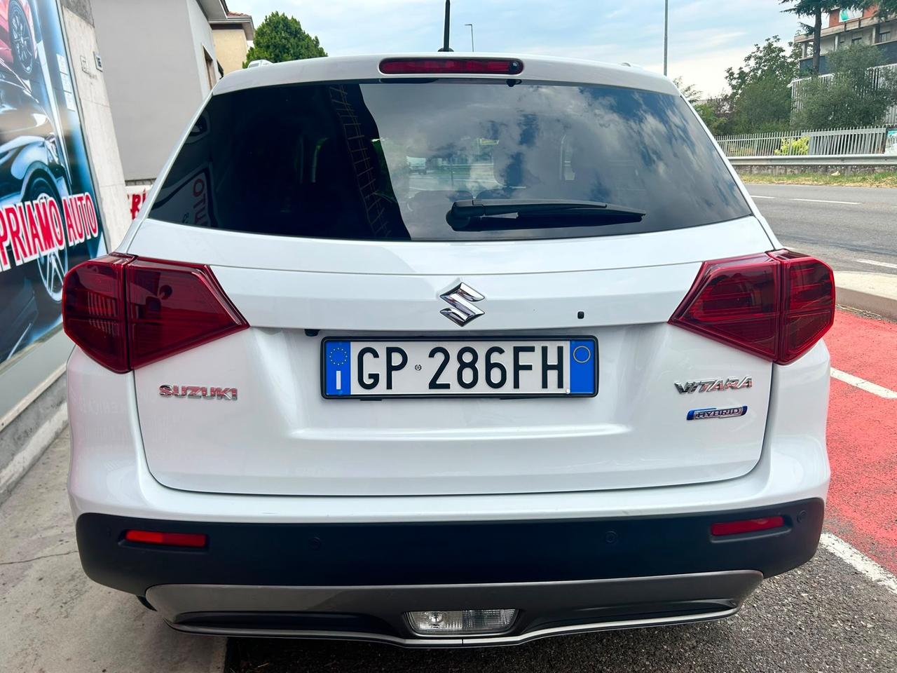 Suzuki Vitara 1.4 Hybrid Top