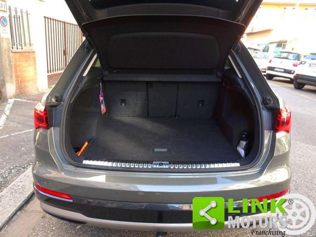 AUDI Q3 40 TFSI quattro Advanced