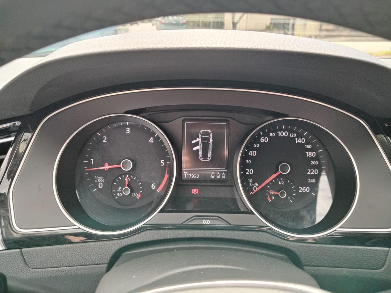 Volkswagen Passat Comfortline 1.6 TDI
