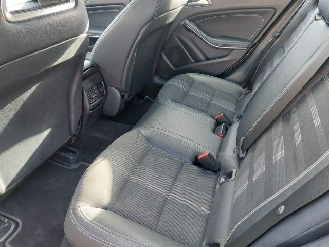 MERCEDES-BENZ GLA 200 d Automatic