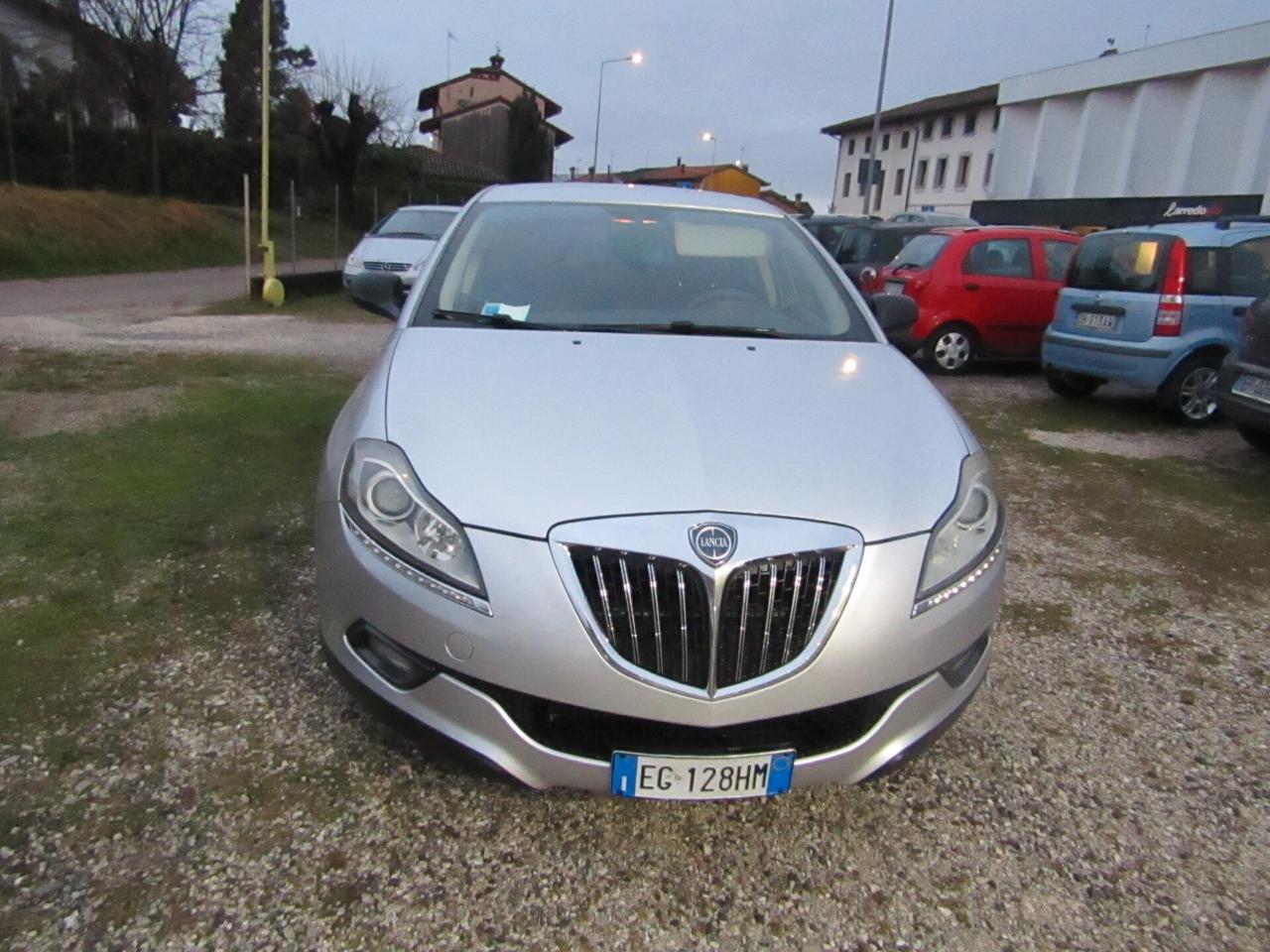 Lancia Delta 1.6 MJT Platino anche neopat.