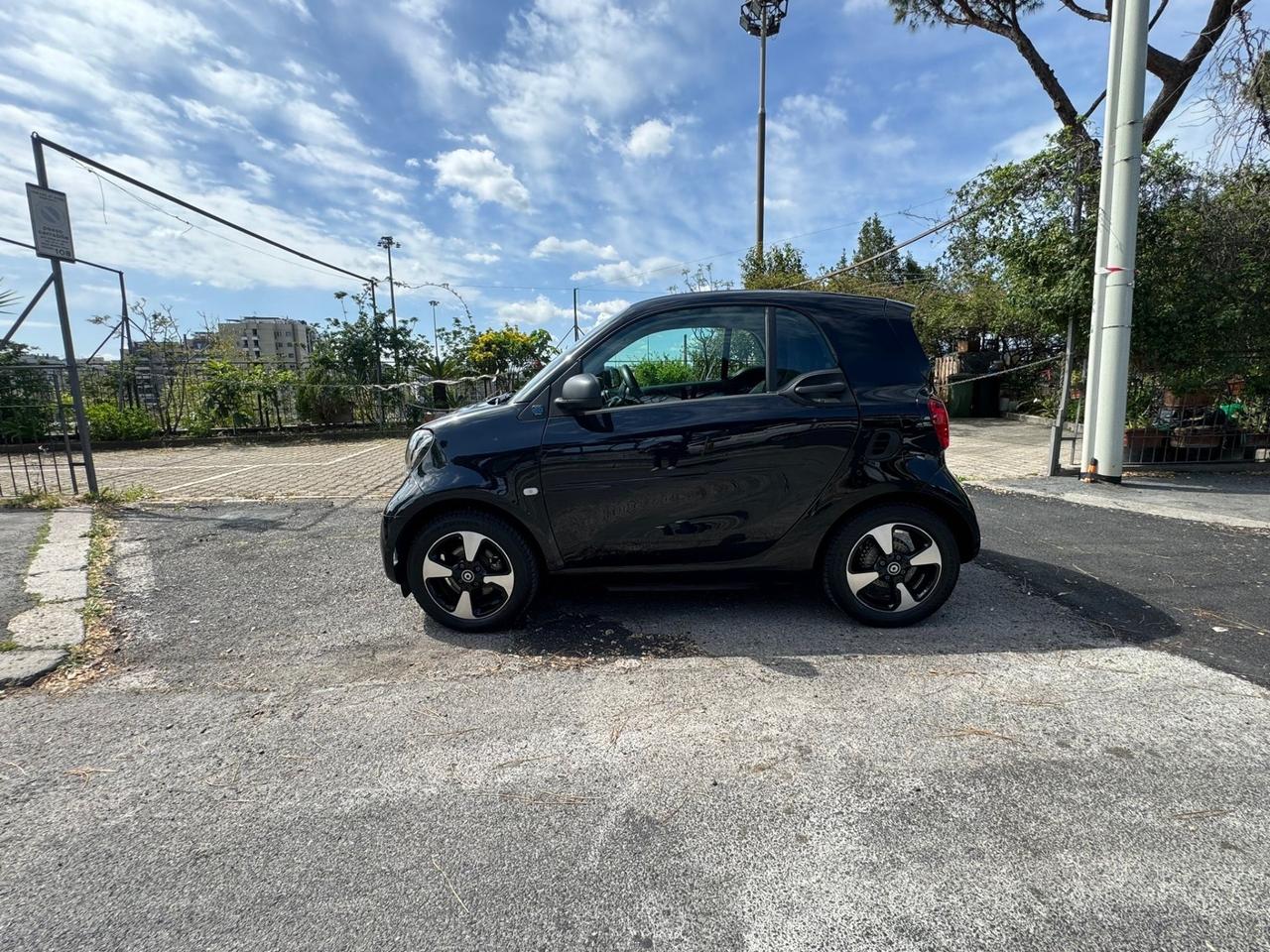 Smart ForTwo EQ Passion 82cv Navi 22kw