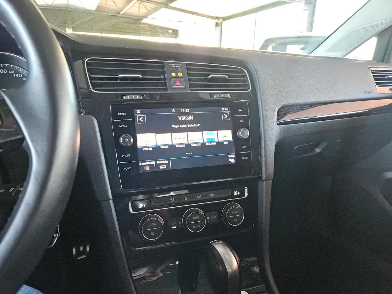 Volkswagen Golf 1.0 TSI 110 CV DSG Sound Edition