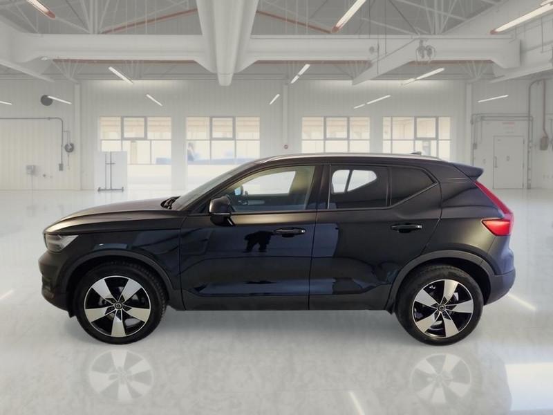 VOLVO XC40 T3 MOMENTUM PRO 5 PORTE SUV