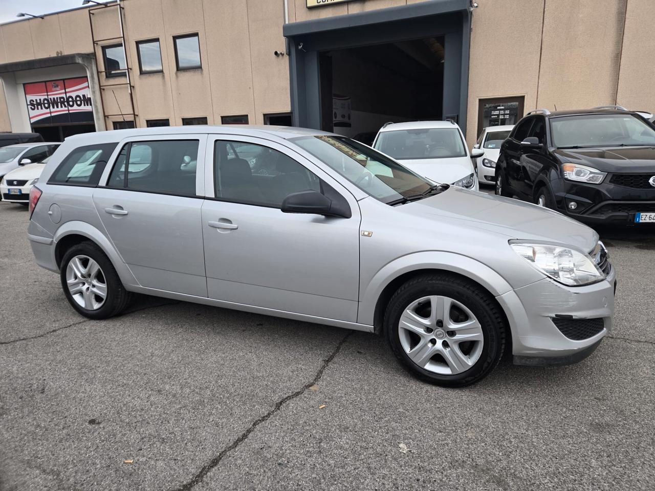 Opel Astra 1.6 16V GPL-TECH Station Wagon Edition