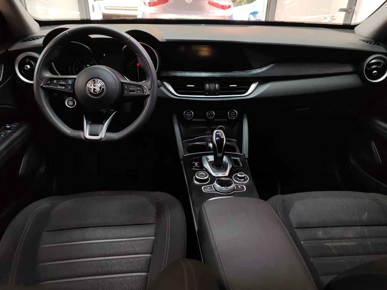 Alfa Romeo Stelvio 2.2 Turbodiesel 190 CV AT8 RWD Business