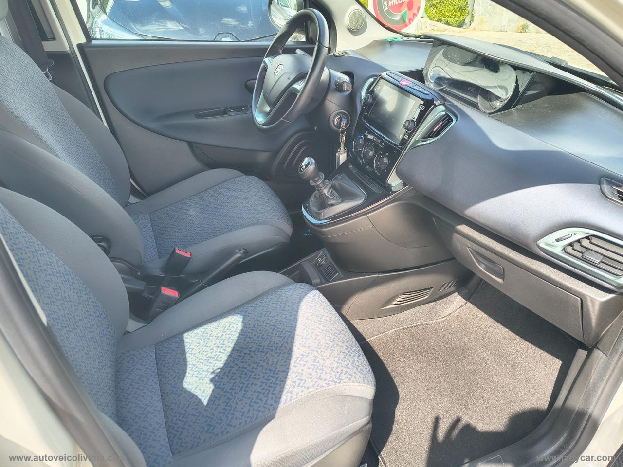 LANCIA Ypsilon 1.0 FireFly 5p.S&S Hybryd Gold