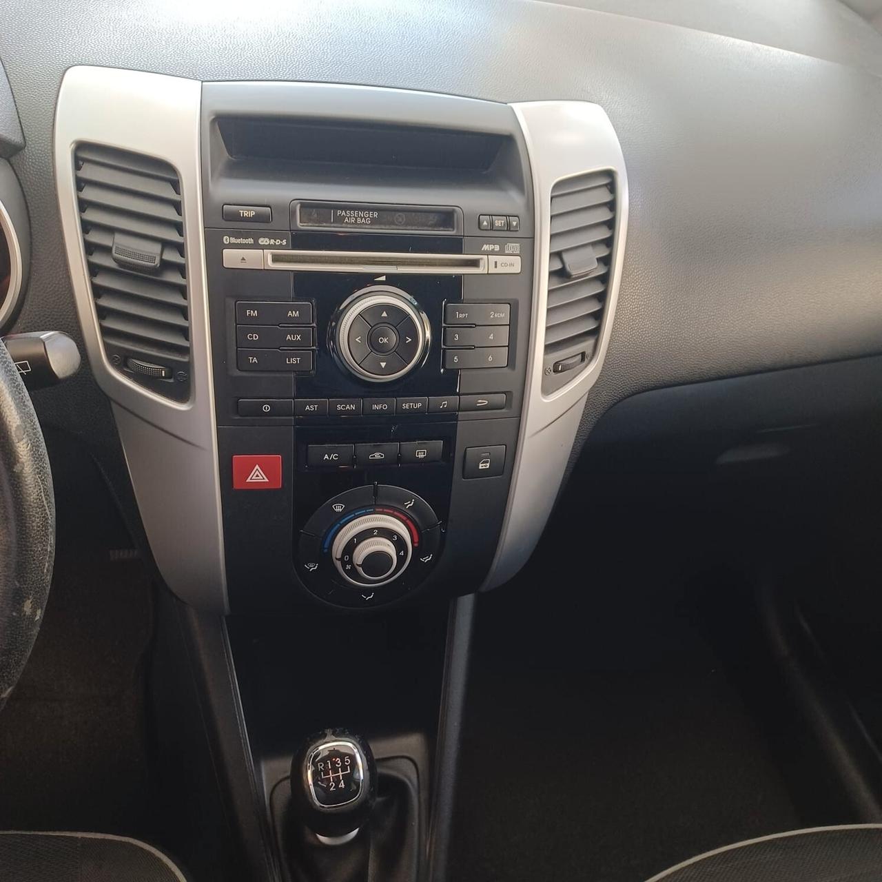 148.588KM KIA VENGA 1.4 BEN CONSERVATA