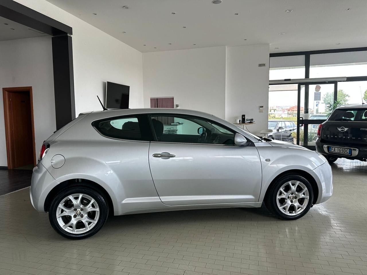 Alfa Romeo MiTo 1.3 JTDm 16V 90 CV Distinctive