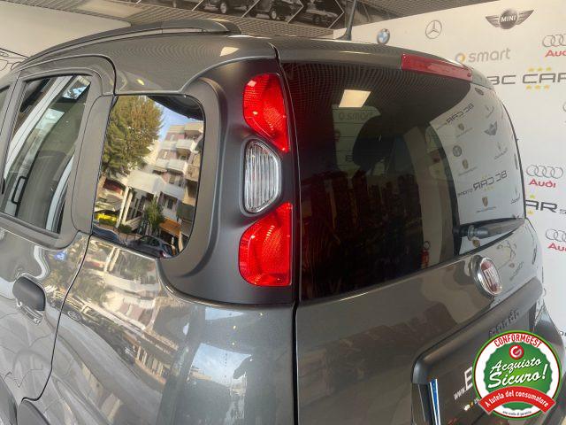 FIAT Panda Cross 1.0 Hybrid *DISPLAY COLORI