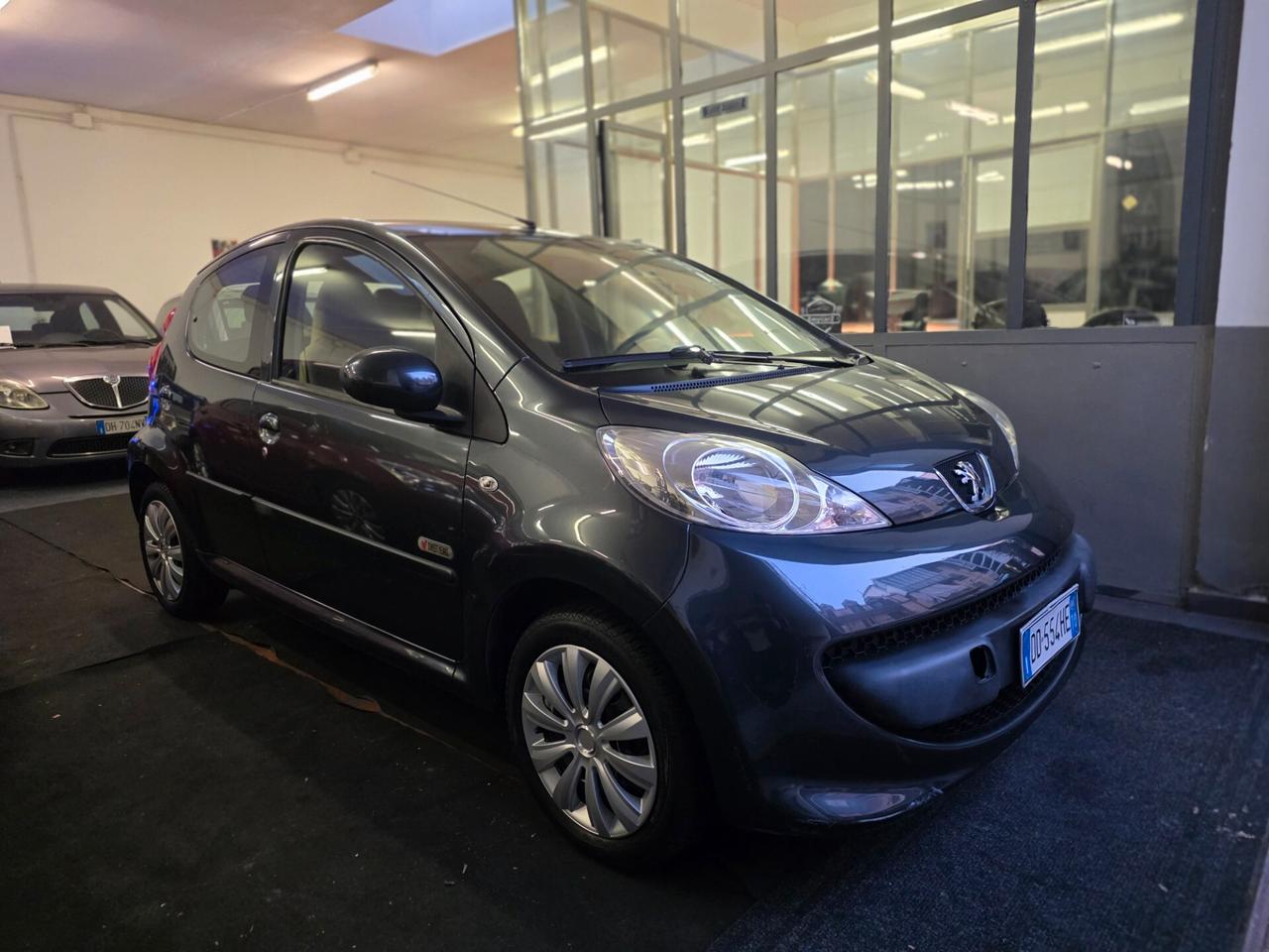 Peugeot 107 1.0 68CV 5p. Desir