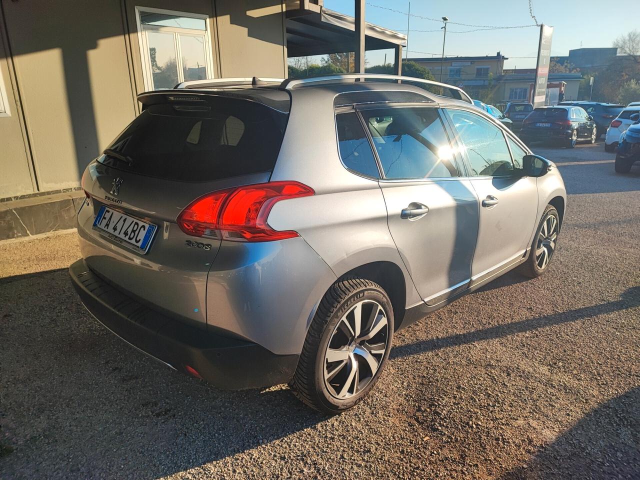 Peugeot 2008 BlueHDi 100 S&S Allure