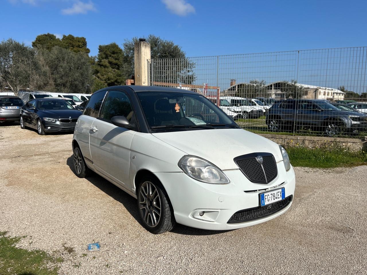 Lancia Ypsilon 1.3 MJT 75 CV MOMO DESIGN-2007