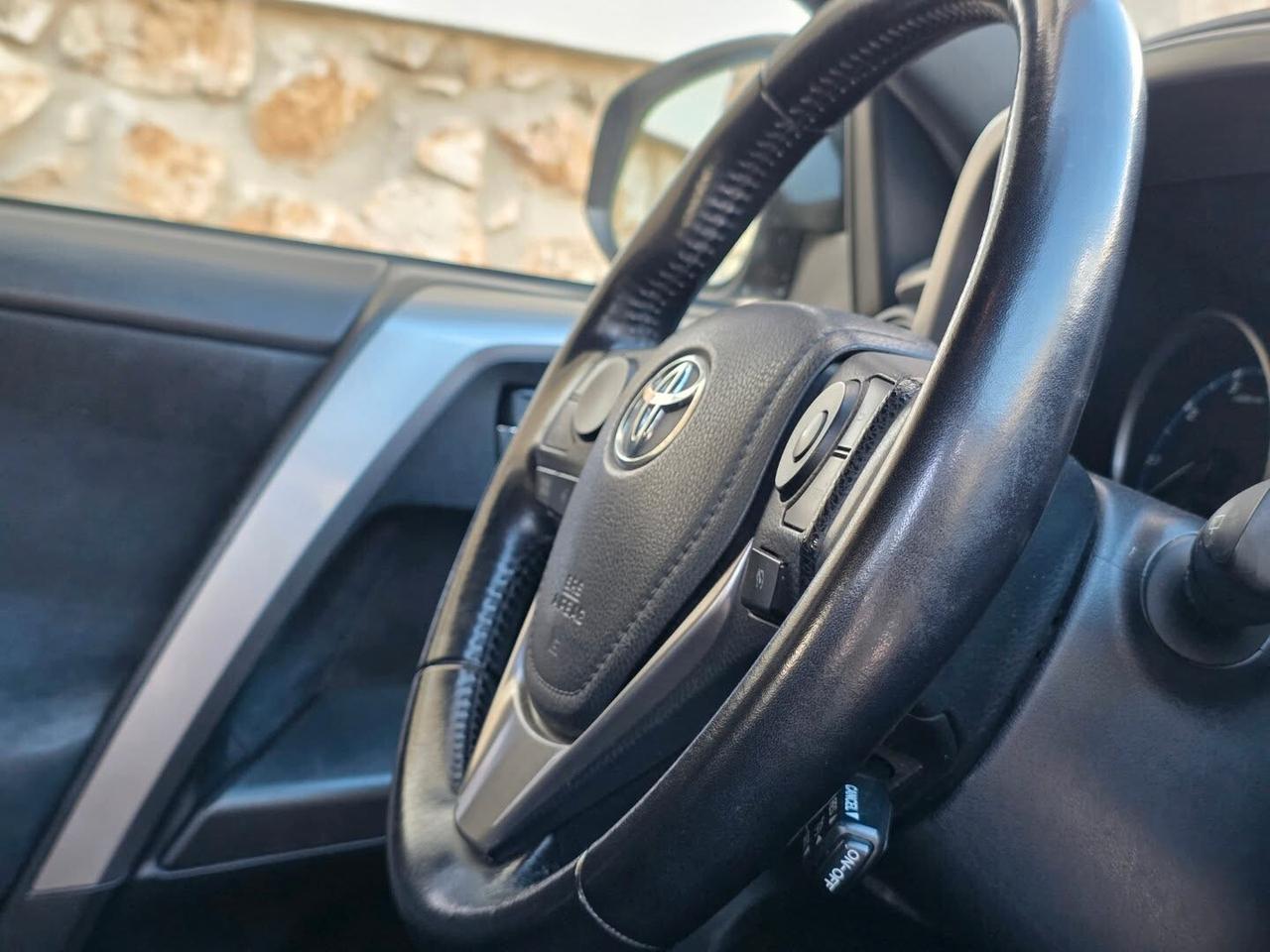 Toyota RAV 4 RAV4 2.0 D-4D 2WD Lounge