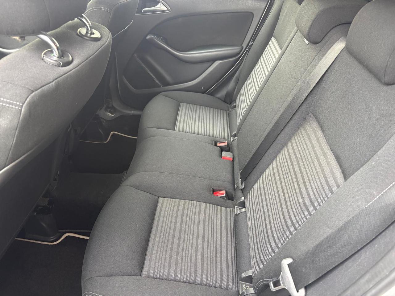 Mercedes-benz B 180 BlueEFFICIENCY Premium