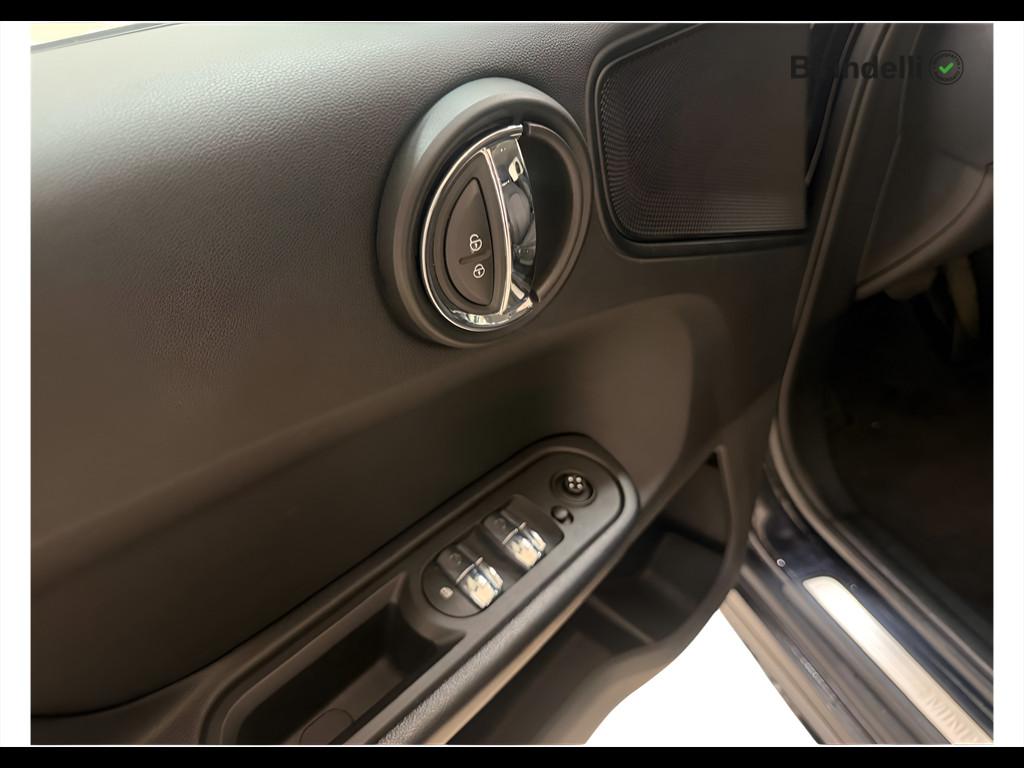 MINI Mini Countrym.(F60) - Mini 2.0 Cooper D Business Countryman Automatica