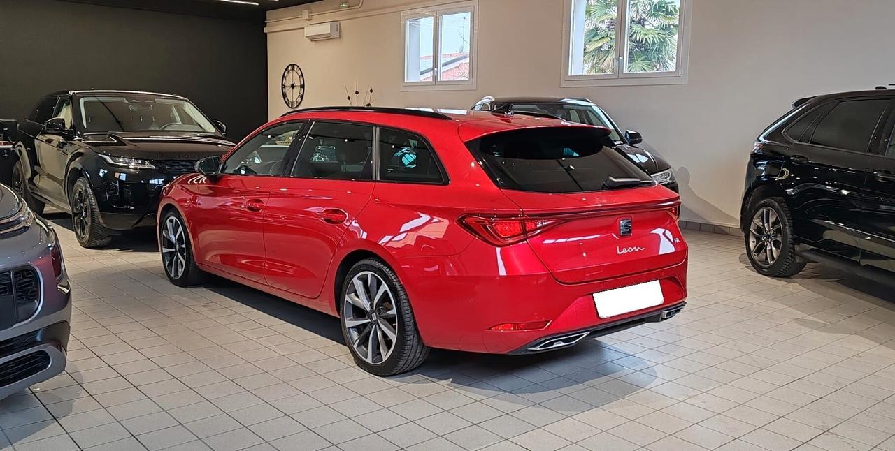Seat Leon Sportstourer 1.5 eTSI 150 CV DSG FR