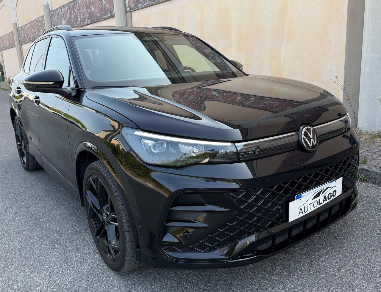 Volkswagen Tiguan 2.0 TDI 150 CV SCR DSG R-Line