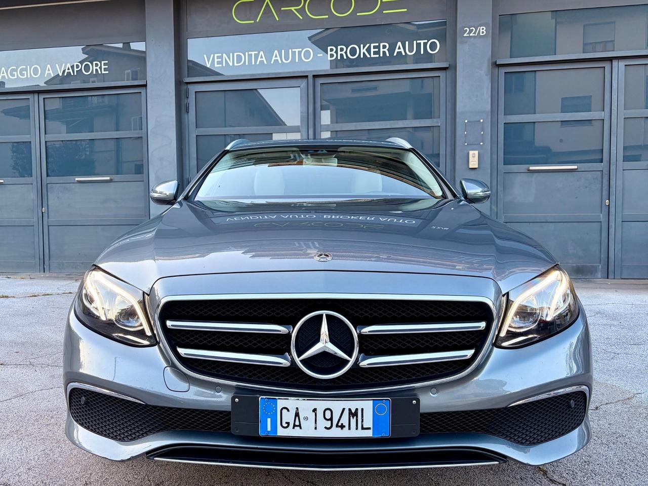 Mercedes-benz E 220 4 MATIC BOOK MERCEDES SEDILI CLIMATIZZATI