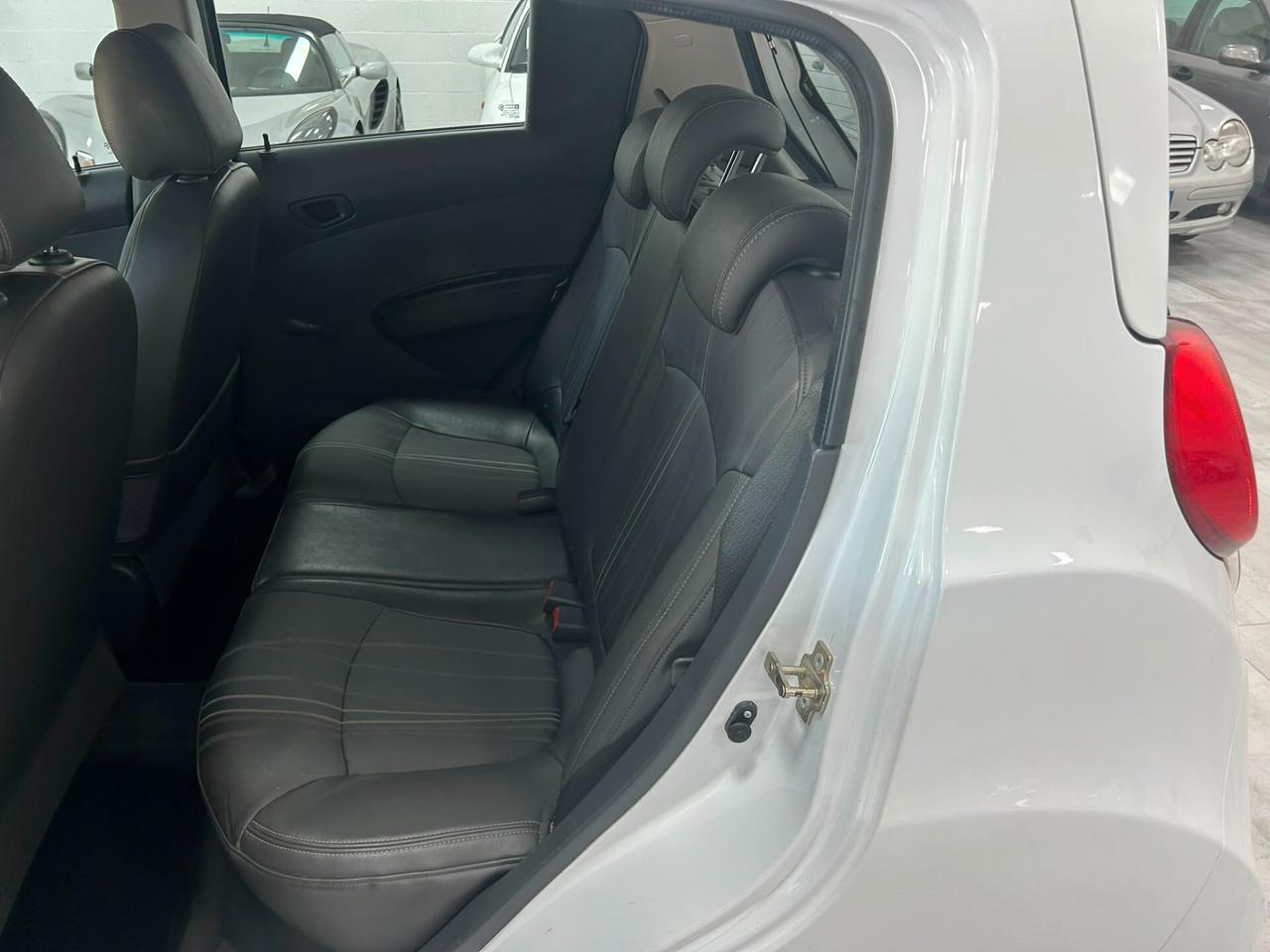 Chevrolet Spark 1.0 LT
