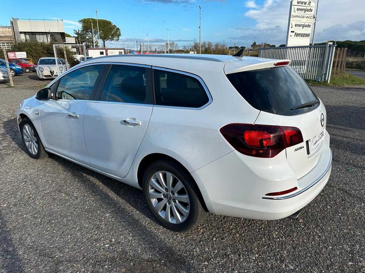 Opel Astra 2.0 CDTI 165CV Sports Tourer Elective