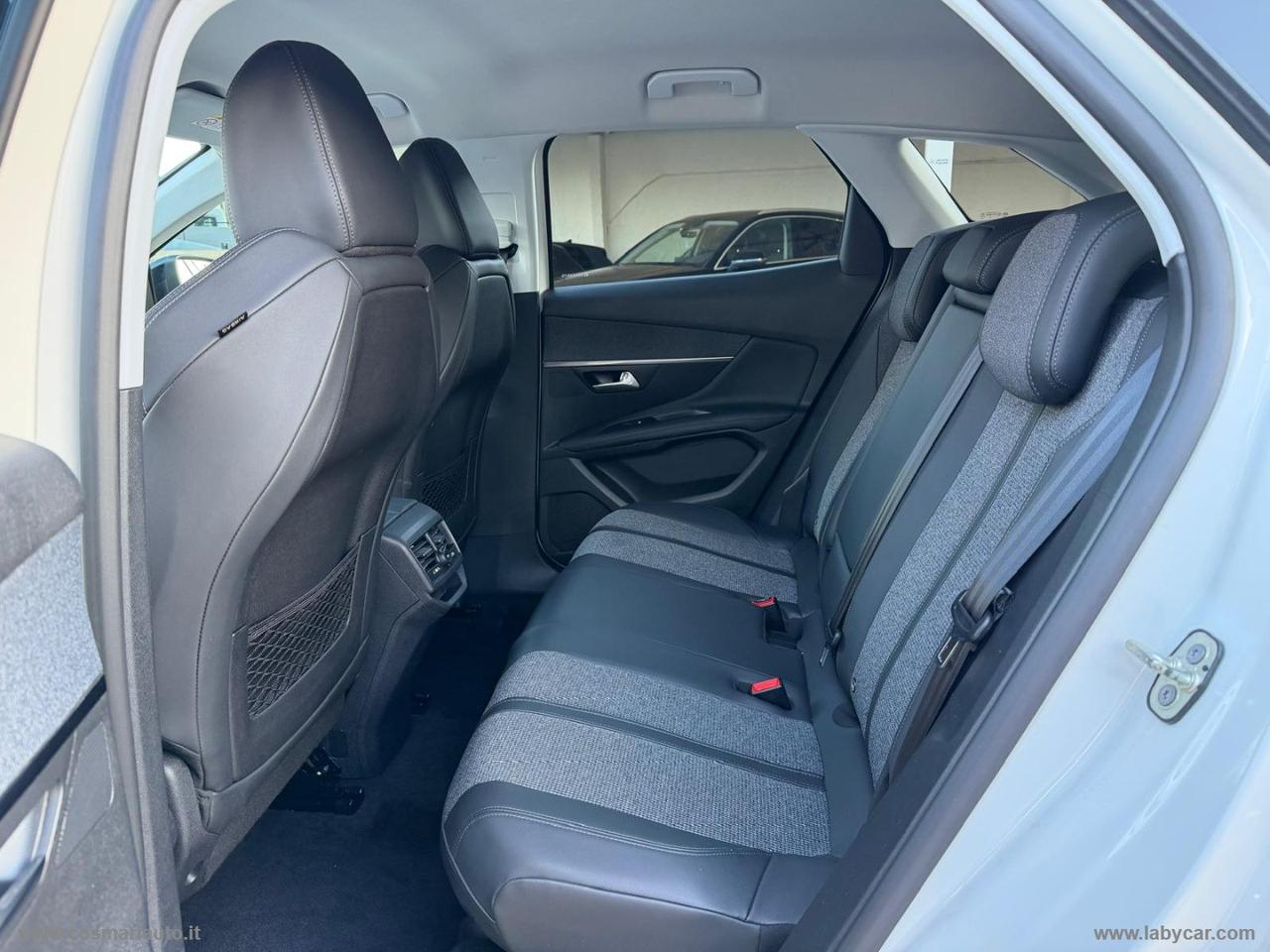 PEUGEOT 3008 BlueHDi 130 S&S EAT8 Allure Pack