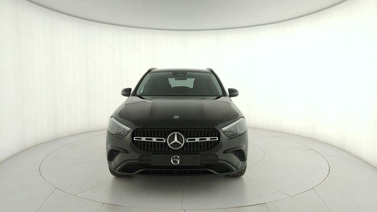 Mercedes-Benz GLA 200 d automatic