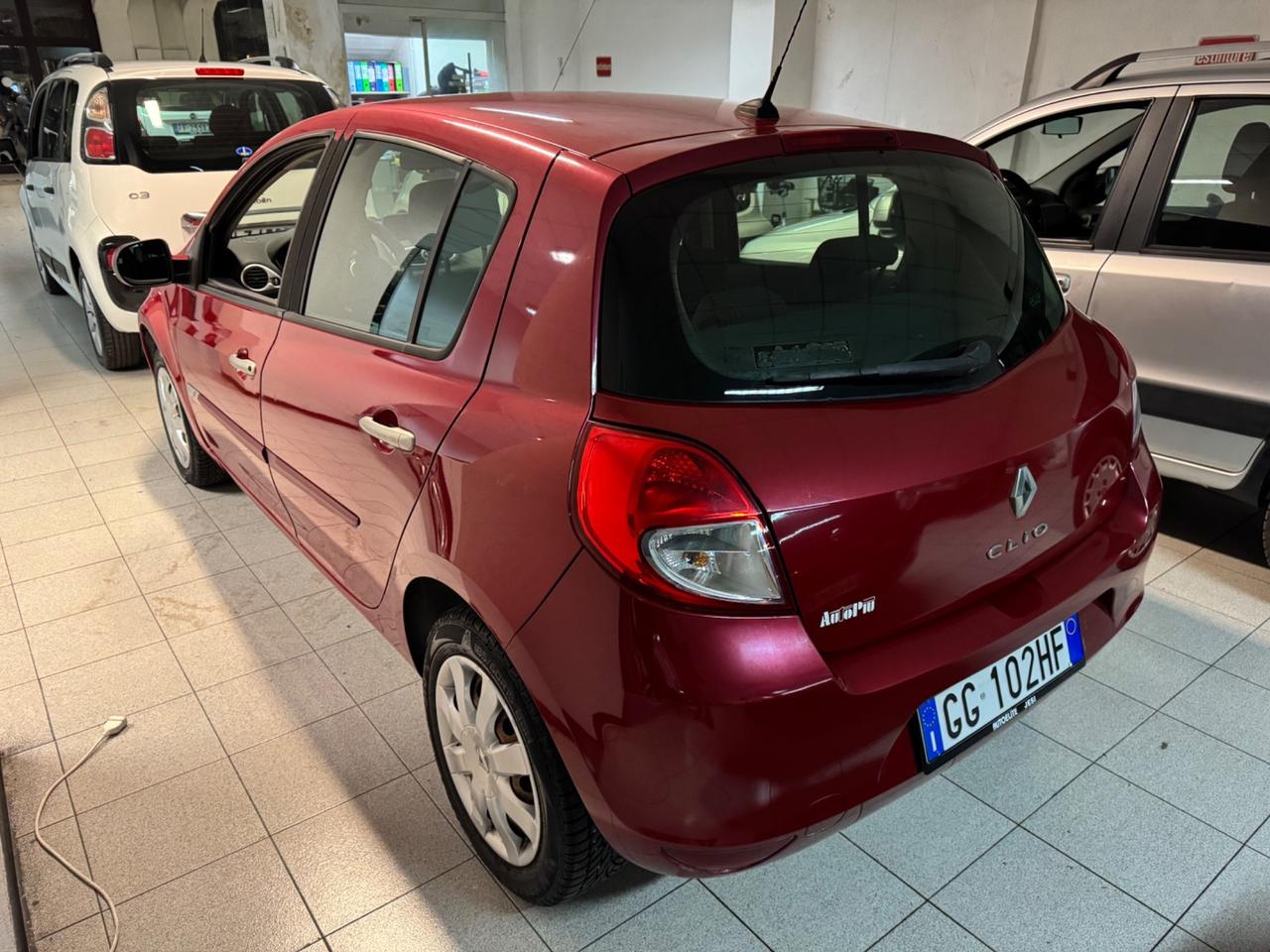 Renault Clio 1.2 16V 5 porte Confort