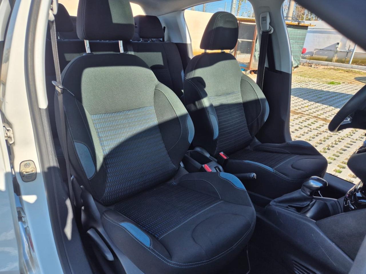 Peugeot 208 1.4 HDi 5 porte Allure tetto panoramico