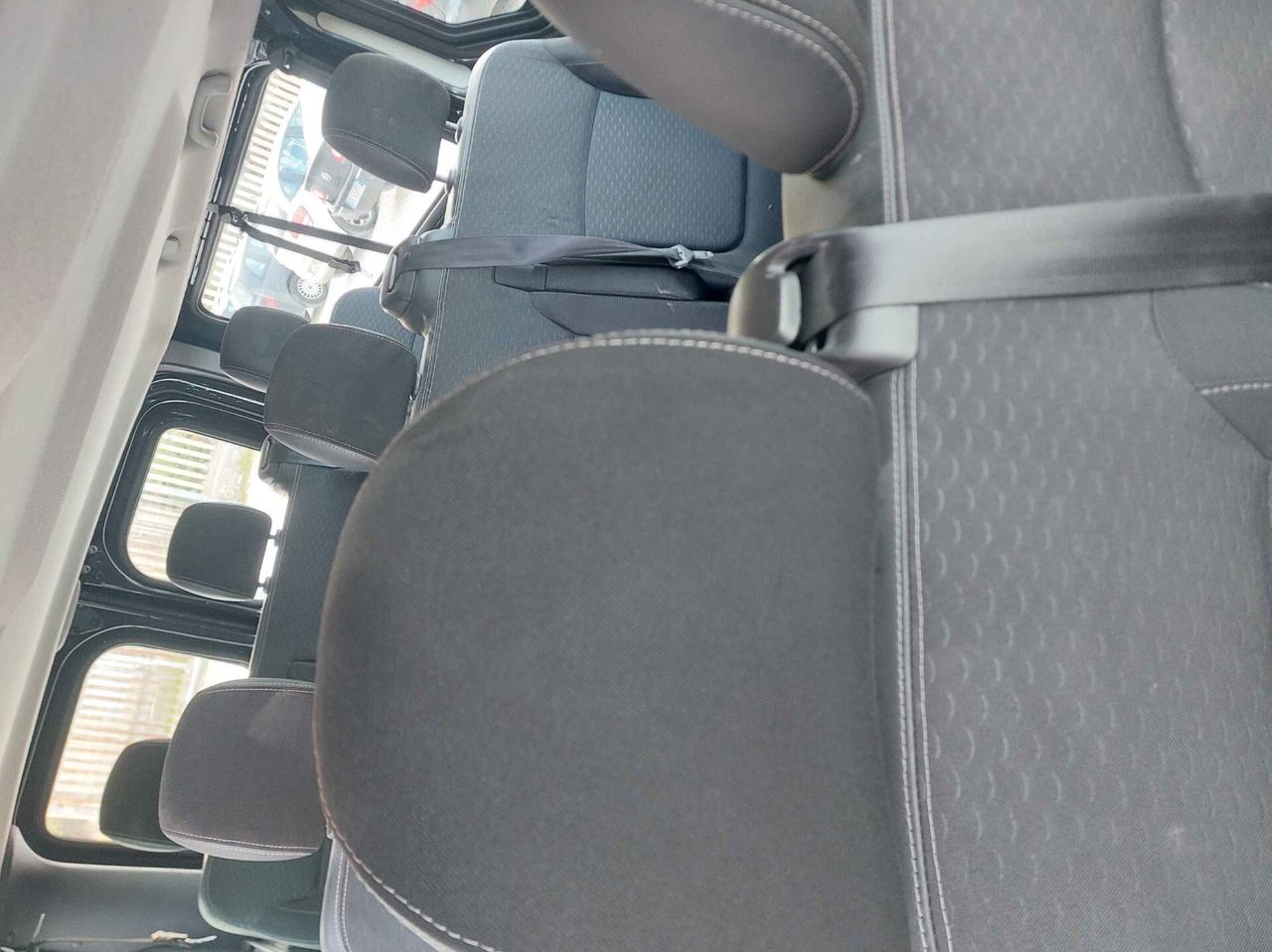 Opel Vivaro 1.6 9 POSTI DOPPIO CLIMA MASSIMO CONFORT