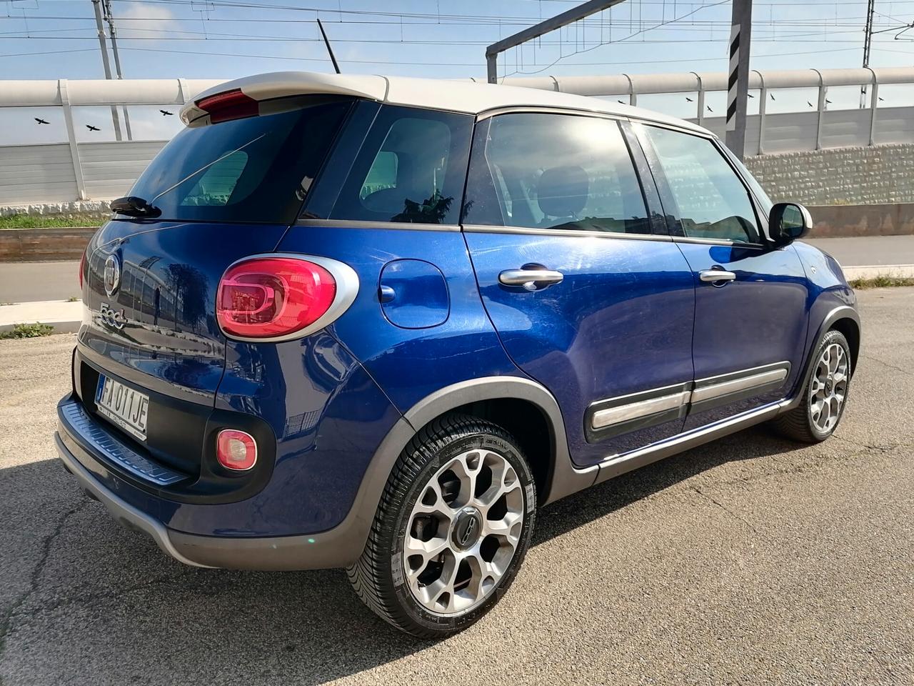 Fiat 500L 1.6 Multijet 105 CV TREKKING 2015