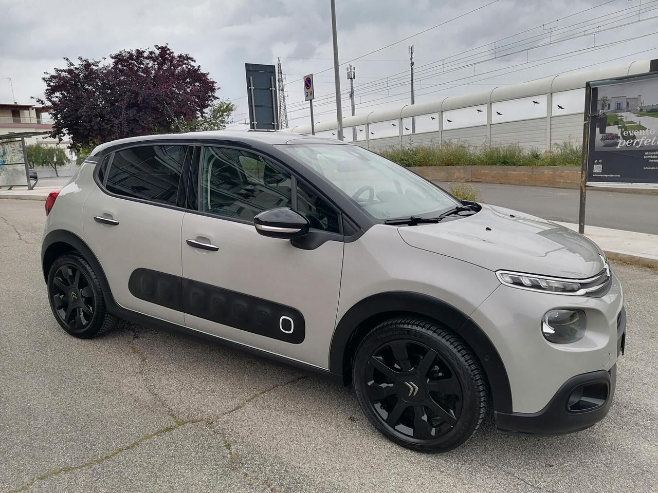 Citroen C3 1.2 BENZ/GPL Shine TETTO PANORAMICO FULL