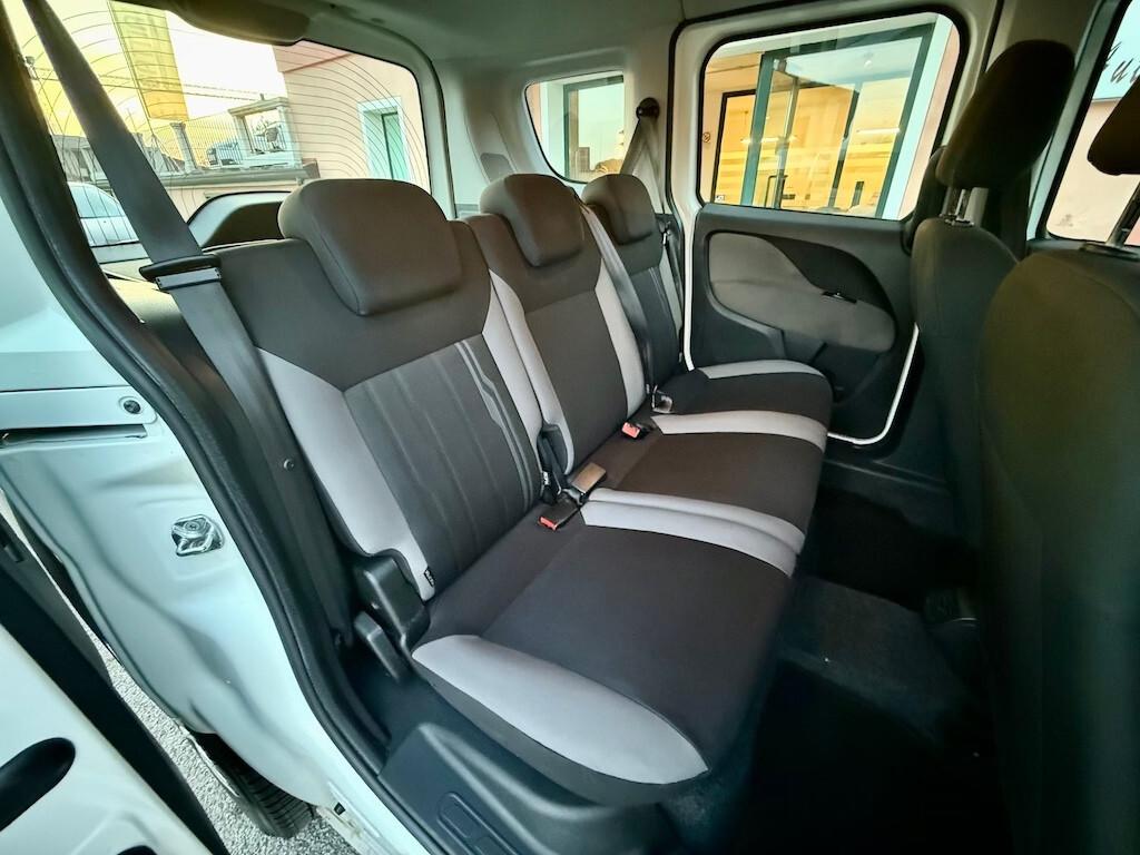 Fiat Doblò 1.4 T-Jet 16V Easy Autovettura 5 posti