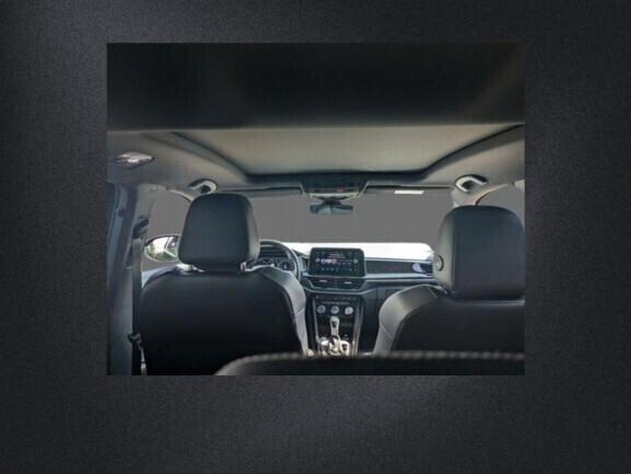 VOLKSWAGEN T-ROC 2.0 TDI SCR 150 CV DSG R-LINE IN ARRIVO