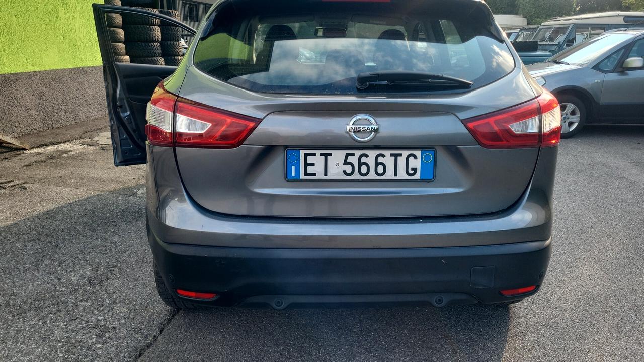Nissan Qashqai 1.2 DIG-T Acenta