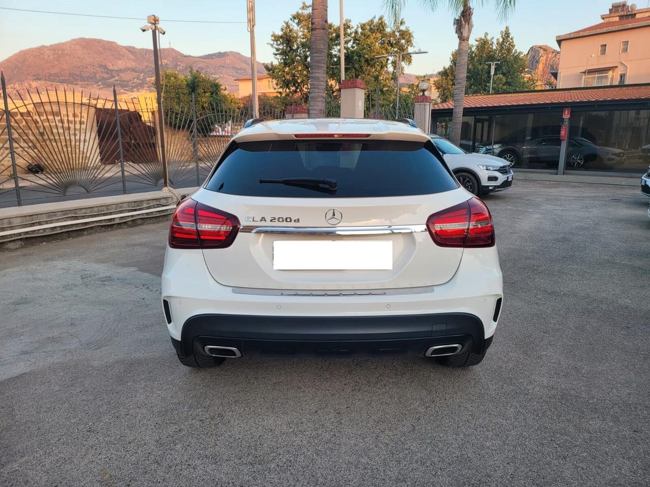 Mercedes-benz GLA 200 d Automatic Premium