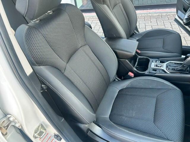 Subaru Forester 2.0 e-Boxer CVT Lineartronic FREE