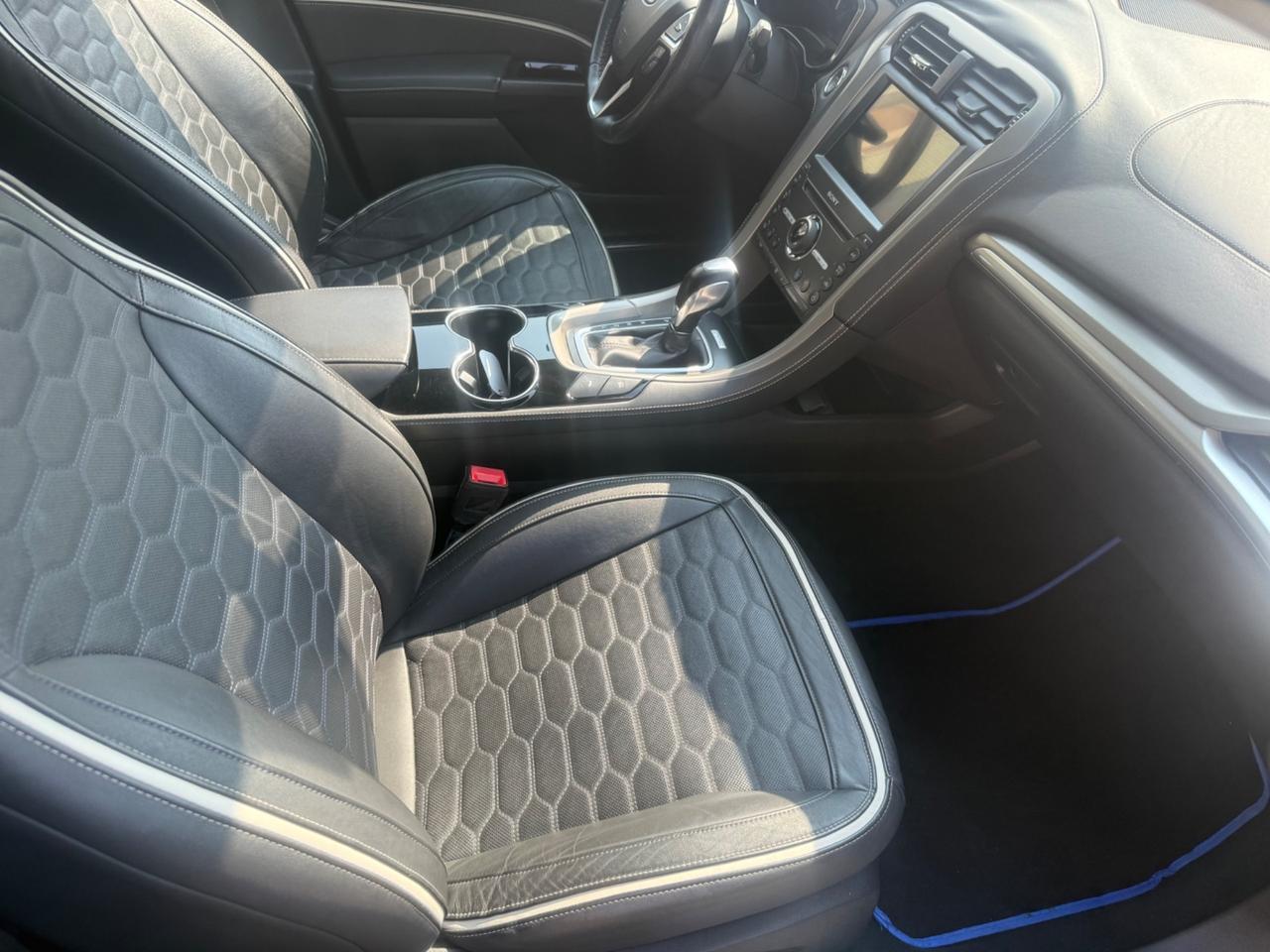 Ford Mondeo Hybrid 2.0 187 CV eCVT 4 porte Vignale