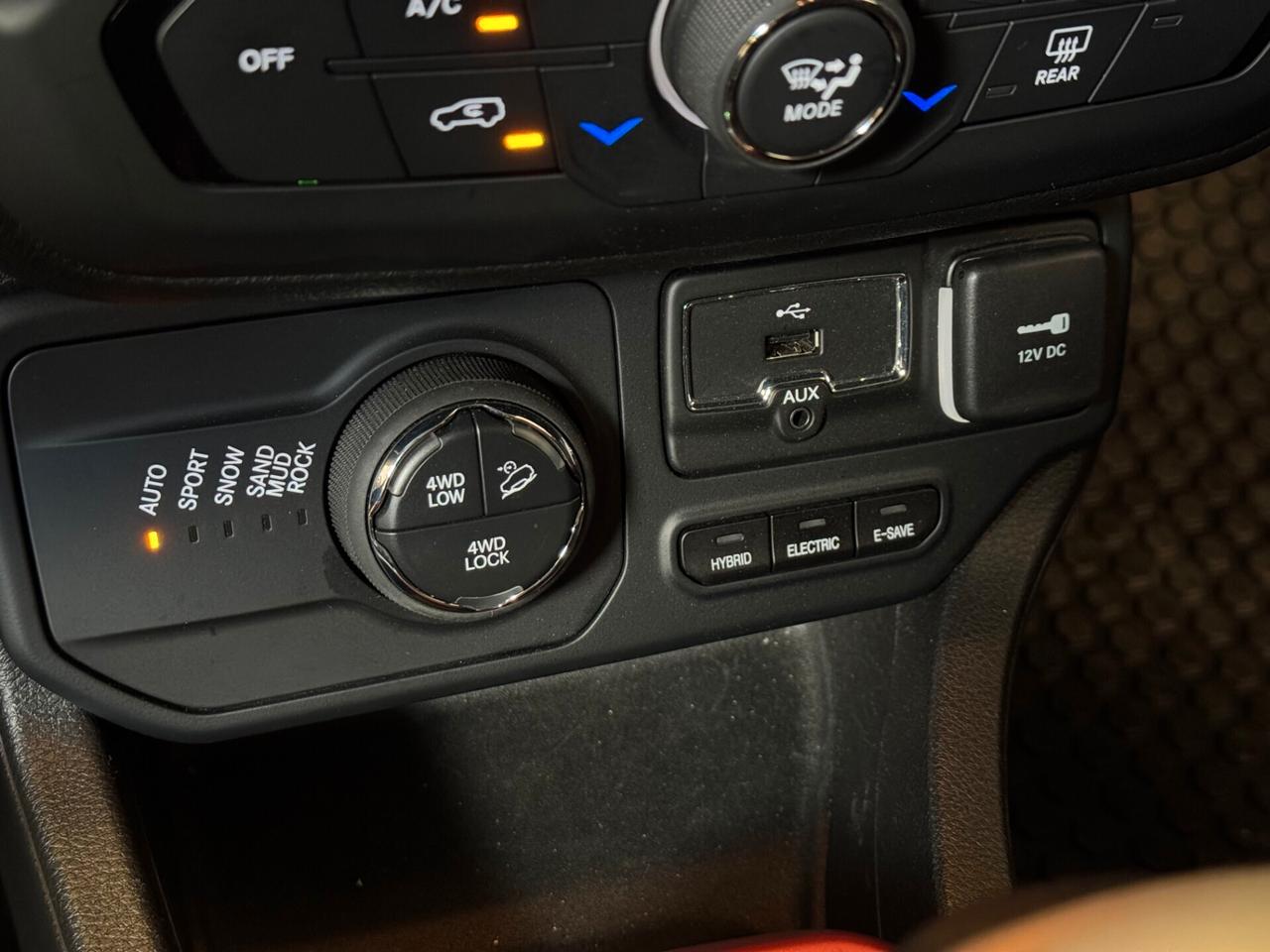 JEEP RENEGADE 4XE TRAILHAWK HYBRID PLUG-IN