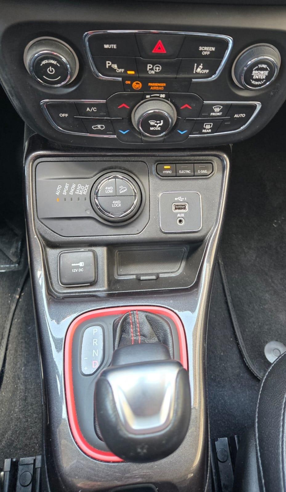 Jeep Compass 1.3 Turbo T4 240 CV PHEV AT6 4xe Trailhawk