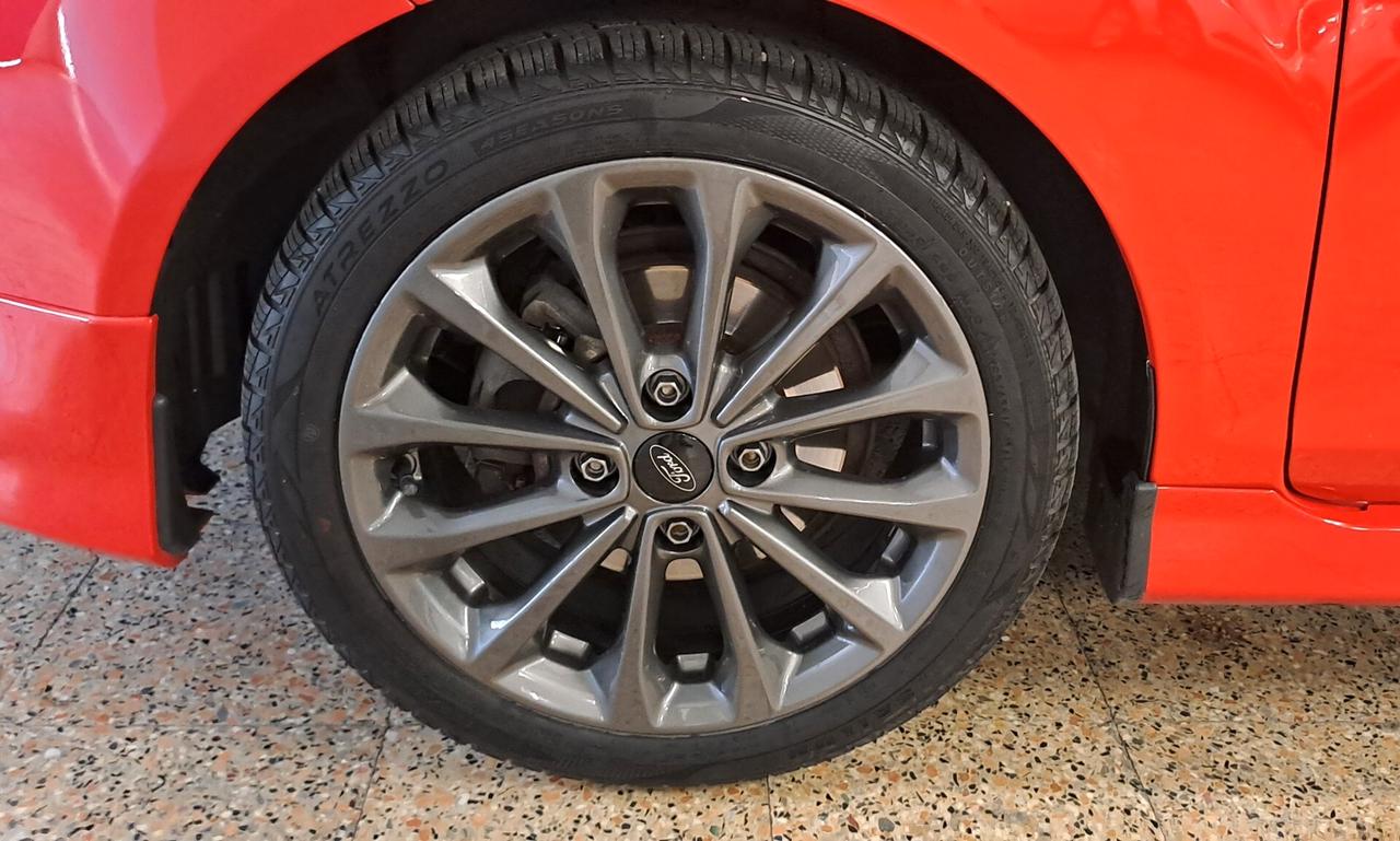 Ford Fiesta 1.5 TDCi 75CV 5p ST-Line Neopatentati